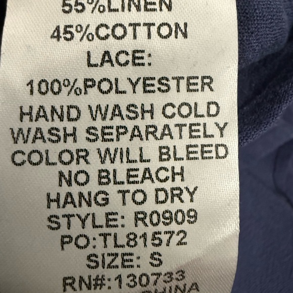 Umgee Women’s Small Navy Blue French Terry Boxy Cut Floral Lace Sleeve Blouse - Picture 4 of 5